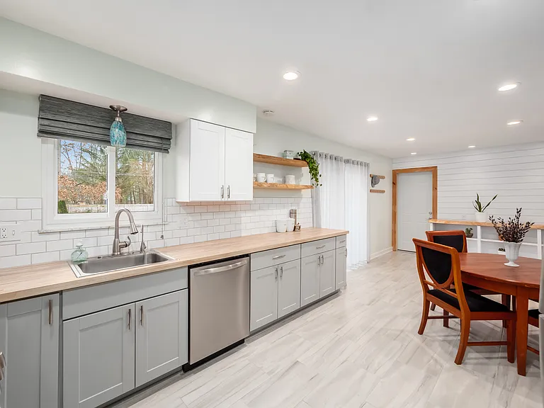6875 Central College Rd — Photo 14