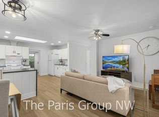 2303 NE 7th St, Renton, WA 98056