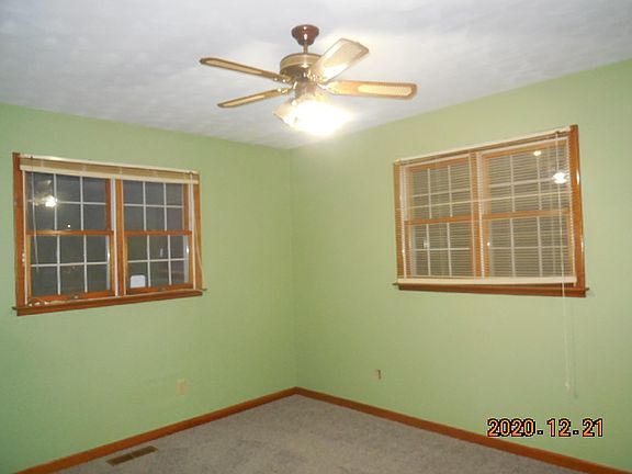 4th image of 230 N Lovejoy St