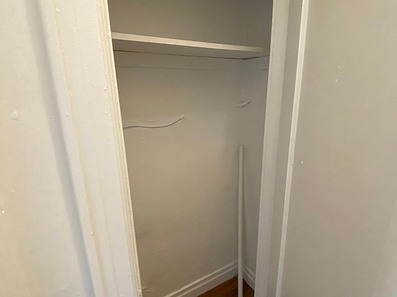 4th image of 260 Hawthorne St APT D4