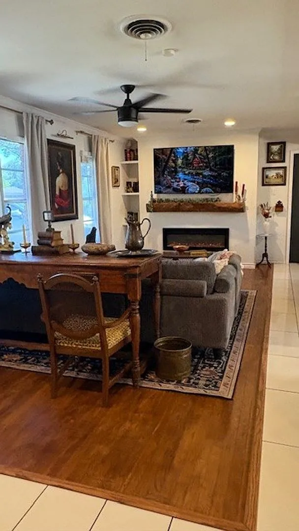 3bed/2bath Home For Lease! Available 10/20/26! — Photo 4