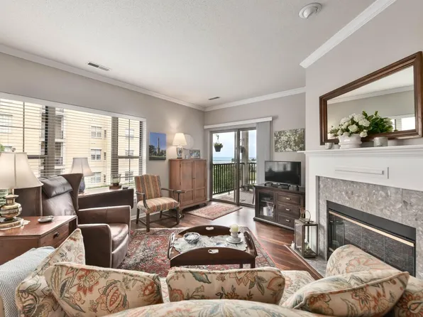 1300 North Prospect AVENUE #210, Milwaukee, WI 53202