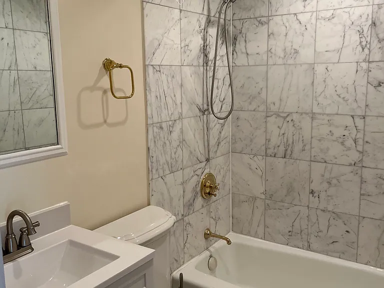 22 Beacon St #2 — Photo 11