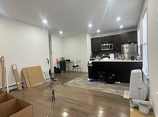 30-11 32nd St #2, Astoria, NY 11102