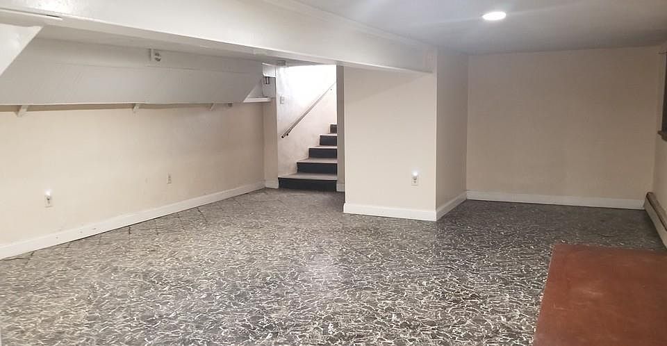 2nd image of 95A Bellingham St #1