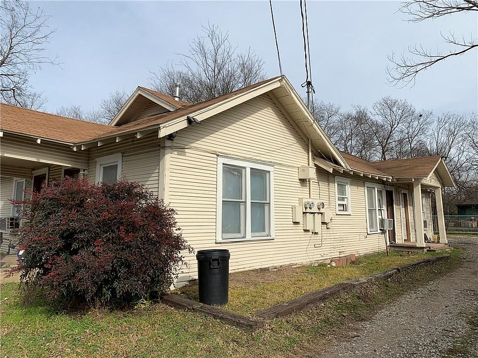 1816 Park St Commerce TX Zillow