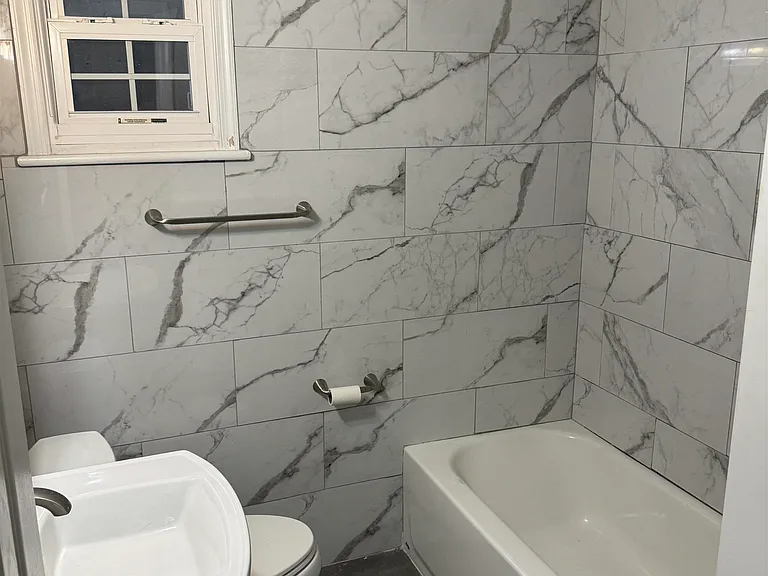 506 Hanover St #B — Photo 11