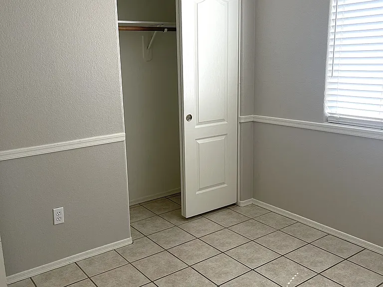 197 W Del Rio St — Photo 13
