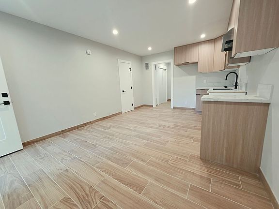 2nd image of 234-238 S Normandie Ave #236
