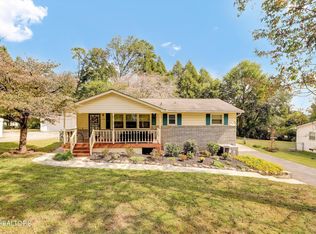 3206 Hazelwood Rd, Knoxville, TN 37921