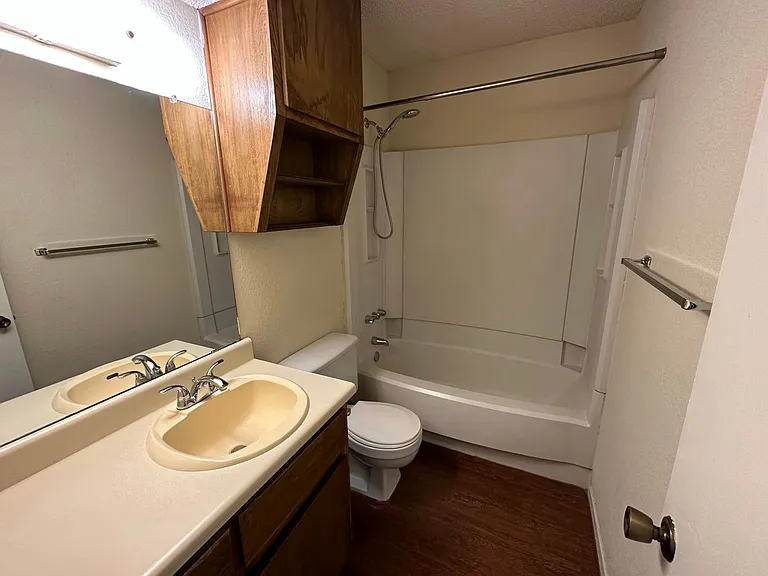 1421 S 12th St #209 — Photo 11