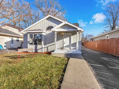 26235 N Walnut Ave, Mundelein, IL, 60060