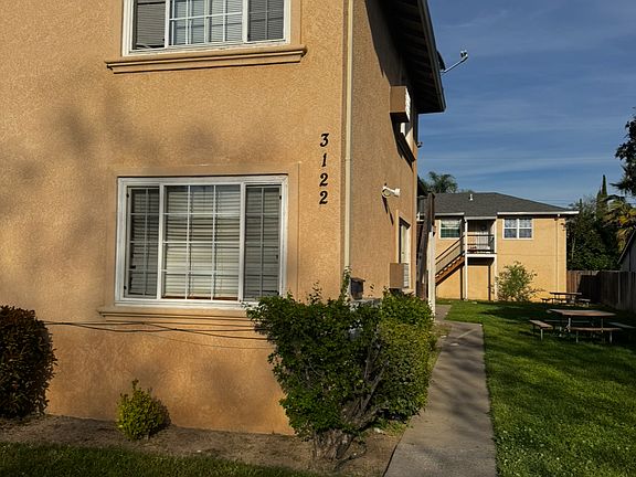 3rd image of 3122 Callecita St APT 1-8