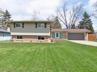 519 Elmshaven Dr, Lansing, MI 48917