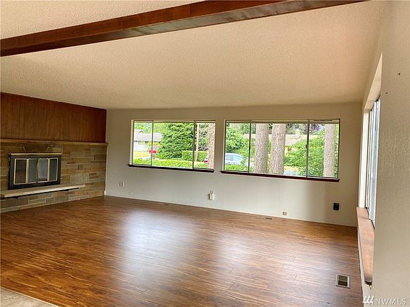 5th image of 11722 100th Avenue Ct E
