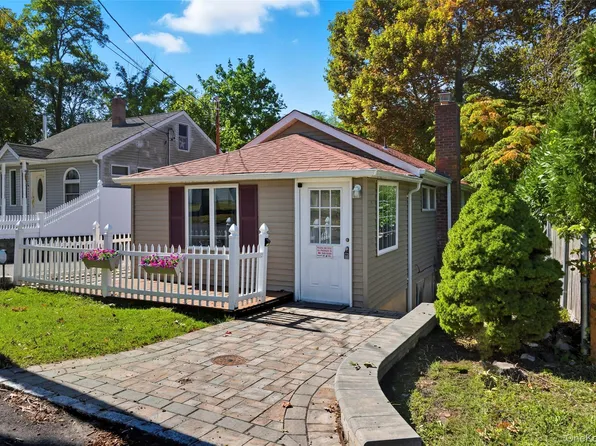 28 Waterville Drive, Sound Beach, NY 11789