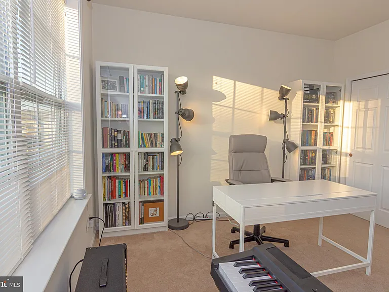 832 Timberlake Dr — Photo 19