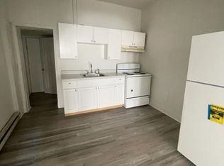 5635 Arch St #1F, Philadelphia, PA 19139