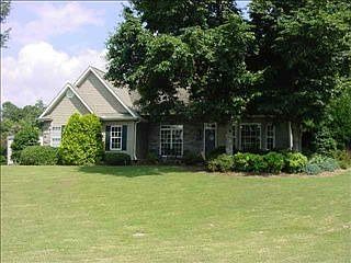 1st image of 340 Winding Oak Dr