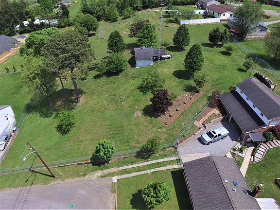 2nd image of 3722 Red Fox Dr NW
