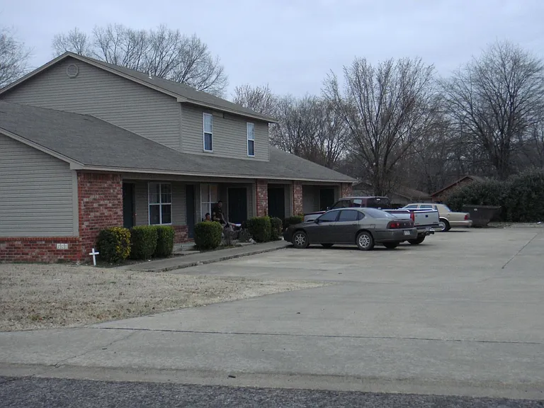 208 E F St #1 — Photo 1