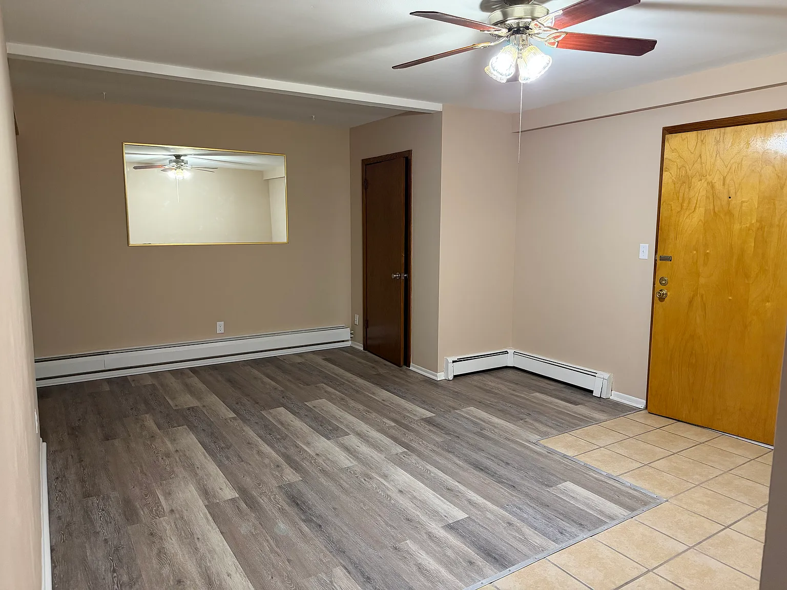 1 bed, $880 — Photo 2