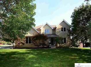 12574 Wirt Cir, Omaha, NE 68164
