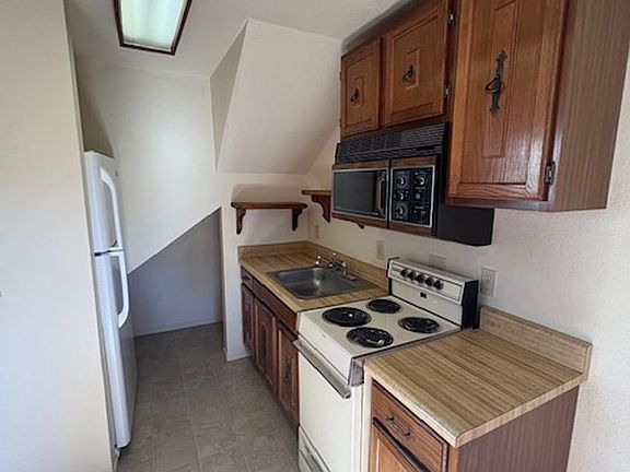 5th image of 1215 & 1219 Bond St #1215-2