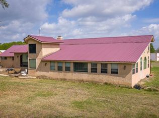 1226 S State Highway 80, Luling, TX 78648