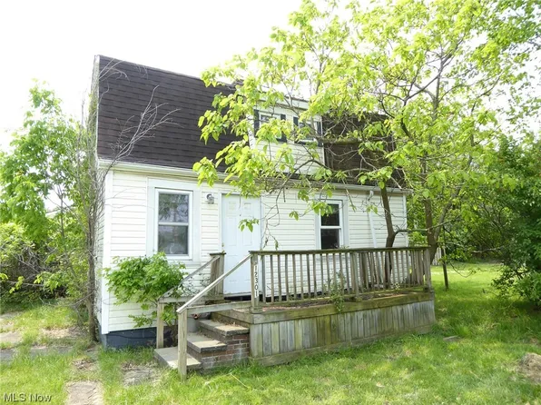 12301 Hirst Ave, Cleveland, OH 44135