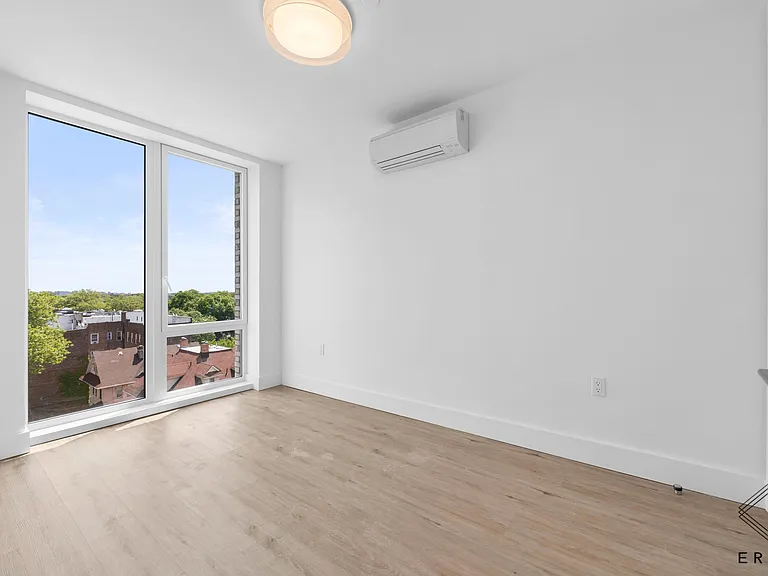 840 New York Ave #3F — Photo 9
