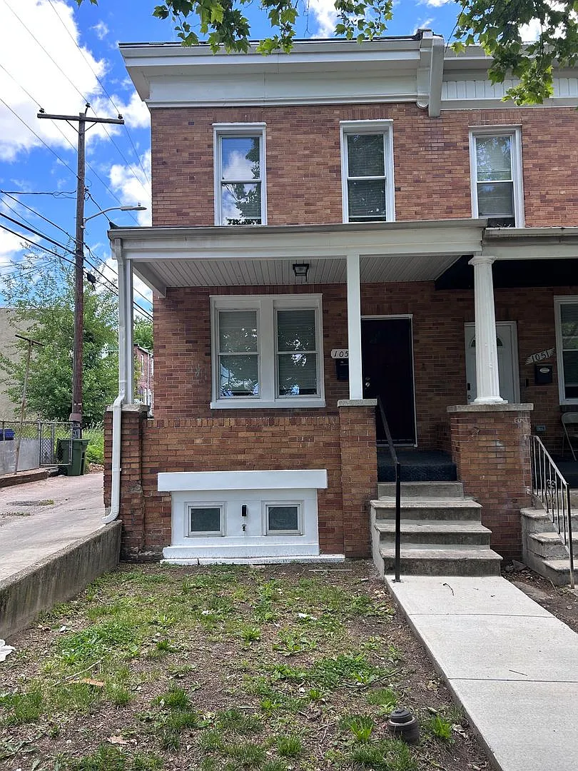 Baltimore - 4 Bedrooms and 2 baths Available! — Photo 1
