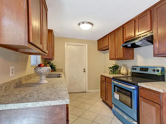 3rd image of 2646 Mesquite Ave