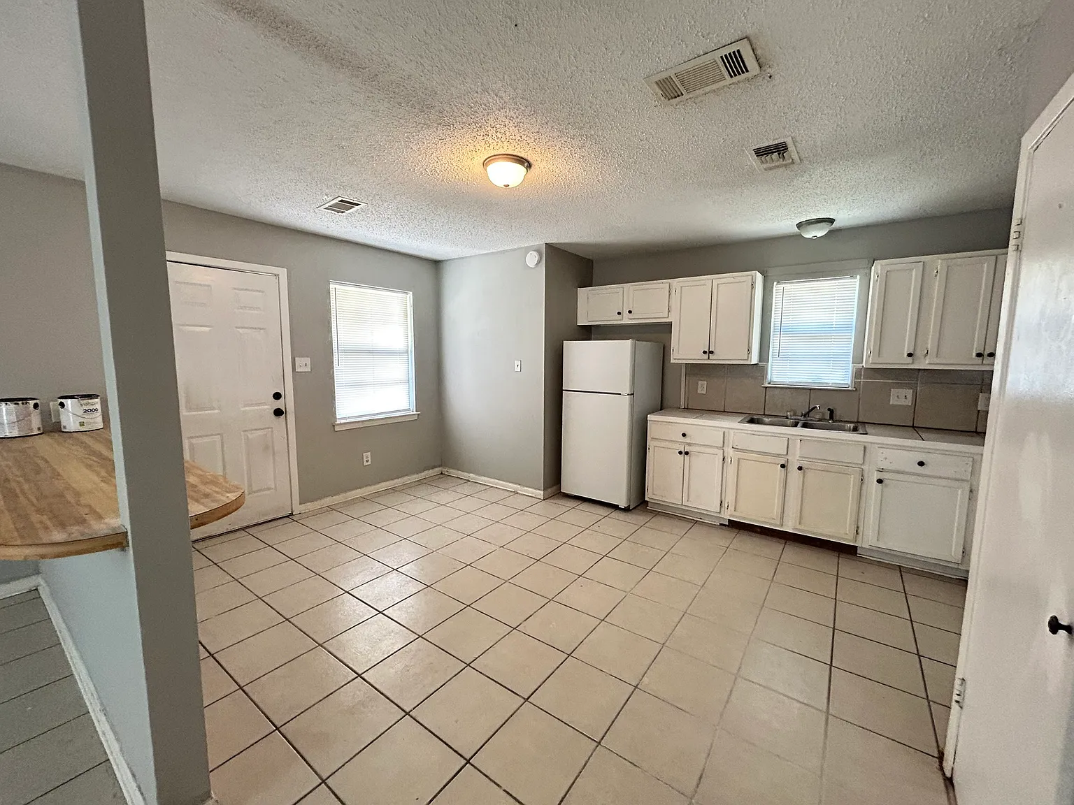 2509 S. Belair Dr. - 2509 — Photo 3
