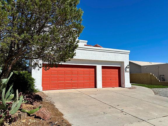 2nd image of 8105 Camino Paisano NW