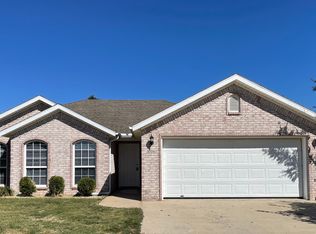 3704 SW Moline Ave, Bentonville, AR 72712