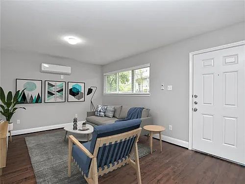 5th image of 4715 Harmon Ave APT 102