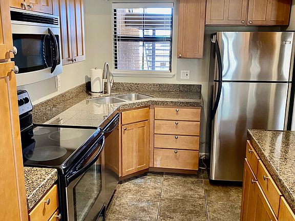 6651 Kitchen_06162022