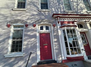 13 N Market St, Selinsgrove, PA 17870