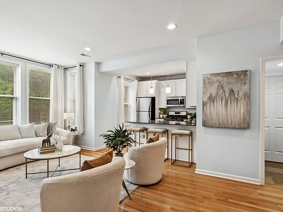 3rd image of 2934 W Belle Plaine Ave APT 2W