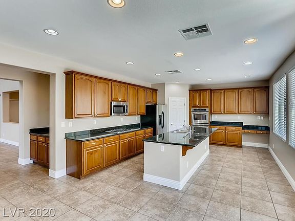 5th image of 6128 Skokie Ct