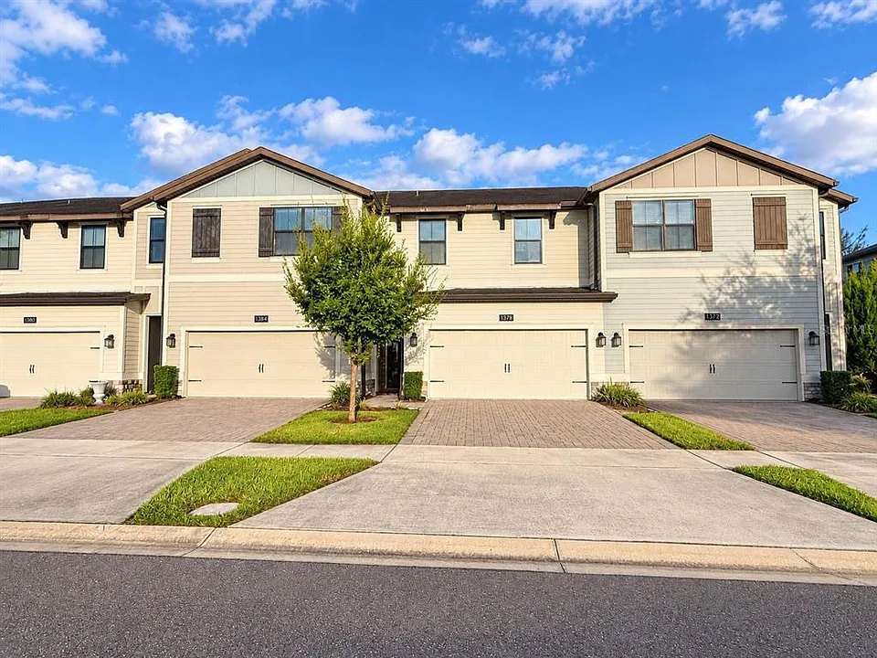 11378 Whistling Pine Way