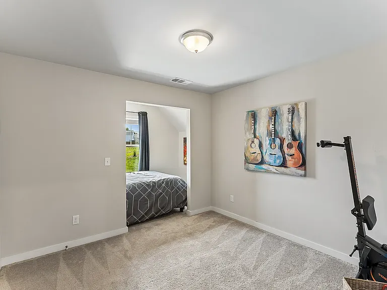 3041 Commonwealth Dr — Photo 34