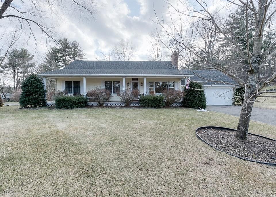 4 Country Club Hts, Monson, MA 01057 Zillow