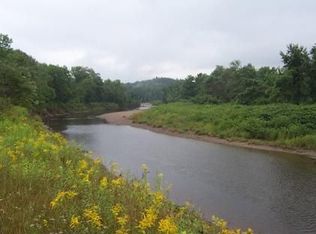 82 Sand Hill Rd, Rumney, NH 03266