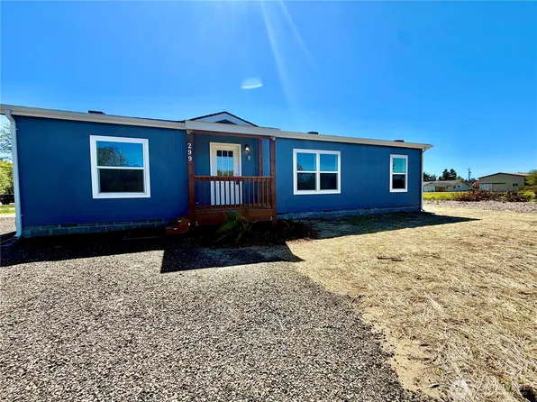 299 Octopus Avenue NE, Ocean Shores, WA 98569