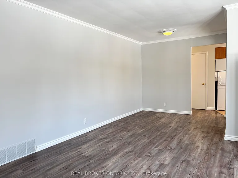 327 Dover St #MAIN FL — Photo 5
