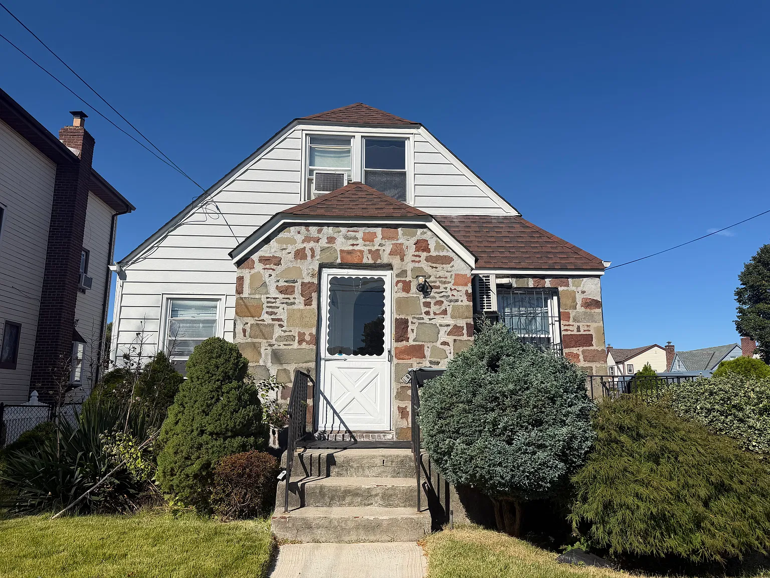 3 bed, $3,950 — Photo 1