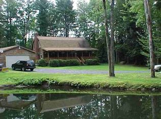 100 Patricia Ct, Middle Grove, NY 12850