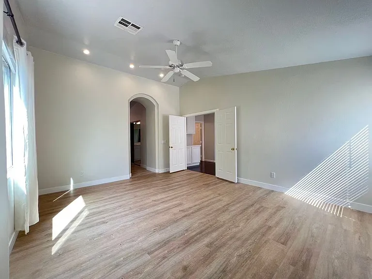 11008 Rusty Ray Dr — Photo 16